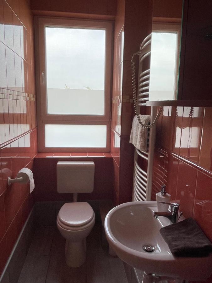 Hotel Airport Szallo Tokol
