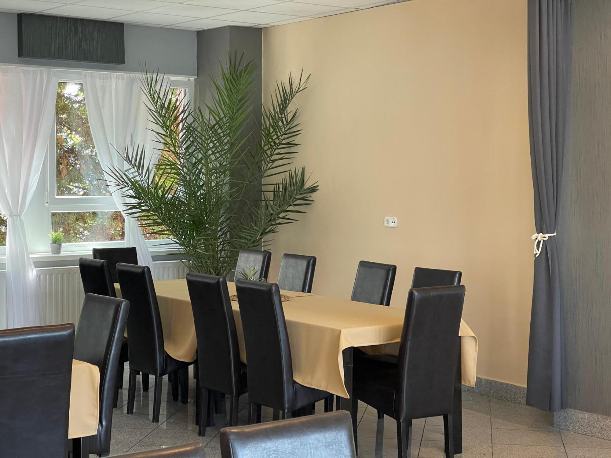 Hotel Airport Szallo Tokol